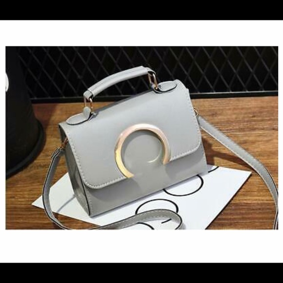 Purses - Picture 2 of 6